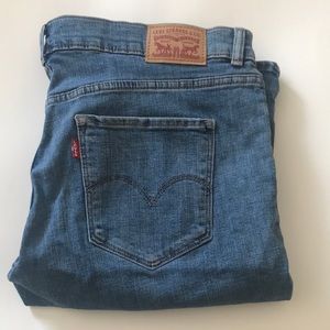 Levi Bermuda Light Wash Shorts